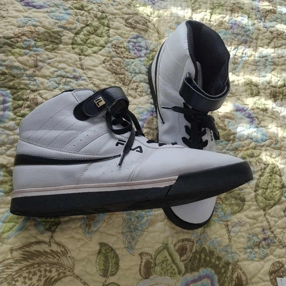 Fila Vulc 13 Mid Plus Men's White and Black High-Top Sneakers